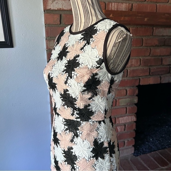 Kate Spade Tiger Lily Lace Sleeveless Sheath Dress in Breath of Fresh Air Sz 0 - Picture 6 of 11